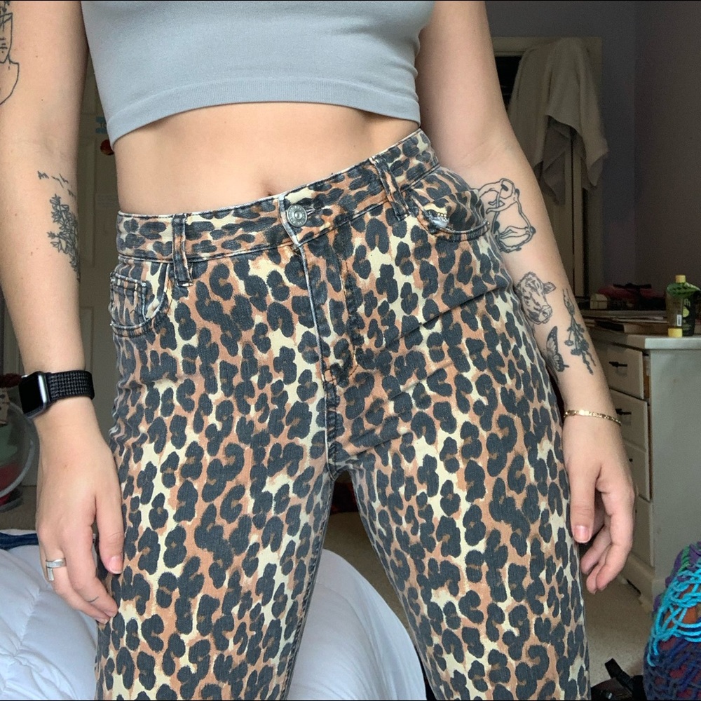 high waisted crop kick flare BEG cheetah pant